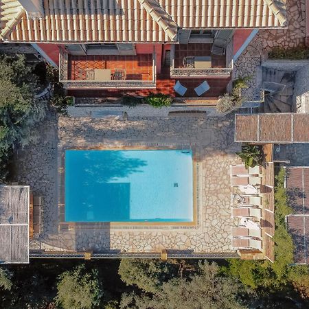 Diodati Villas Nikiana Exterior photo